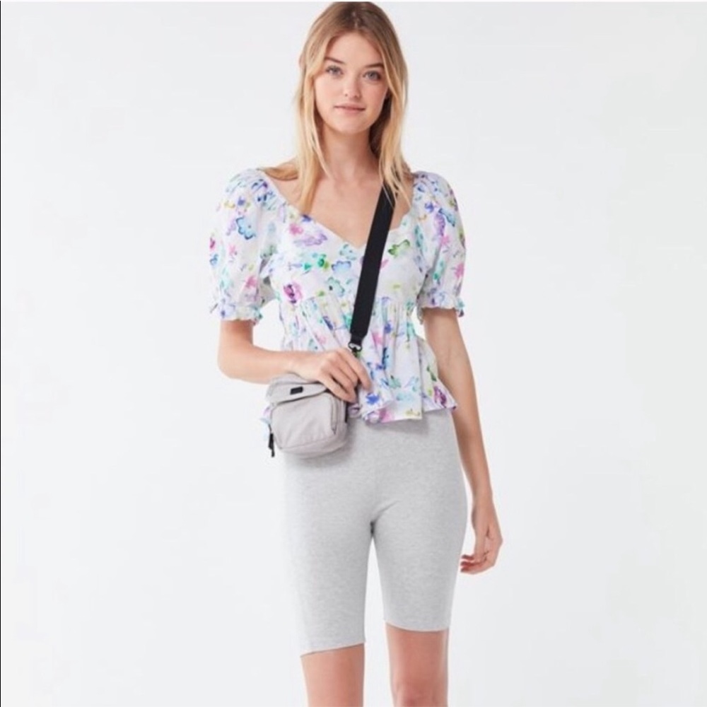 URBAN OUTFITTERS floral puff sleeve poplin top - Picture 3 of 11